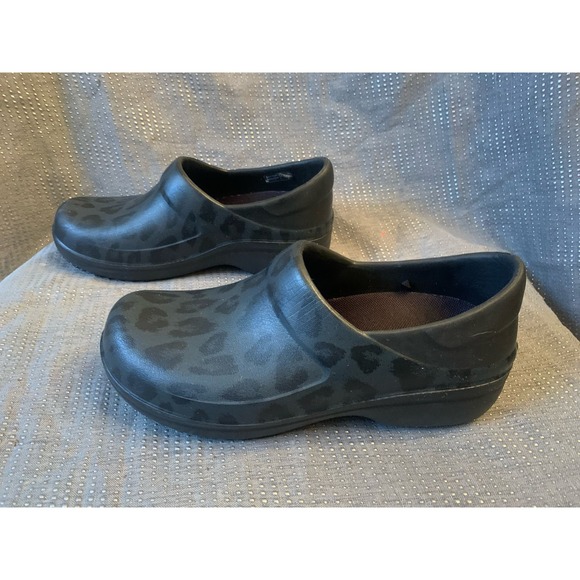 Crocs Clog NERIA PRO II Work Clog Black Leopard Dual Comfort Nurse Cook size W6 - Picture 6 of 11